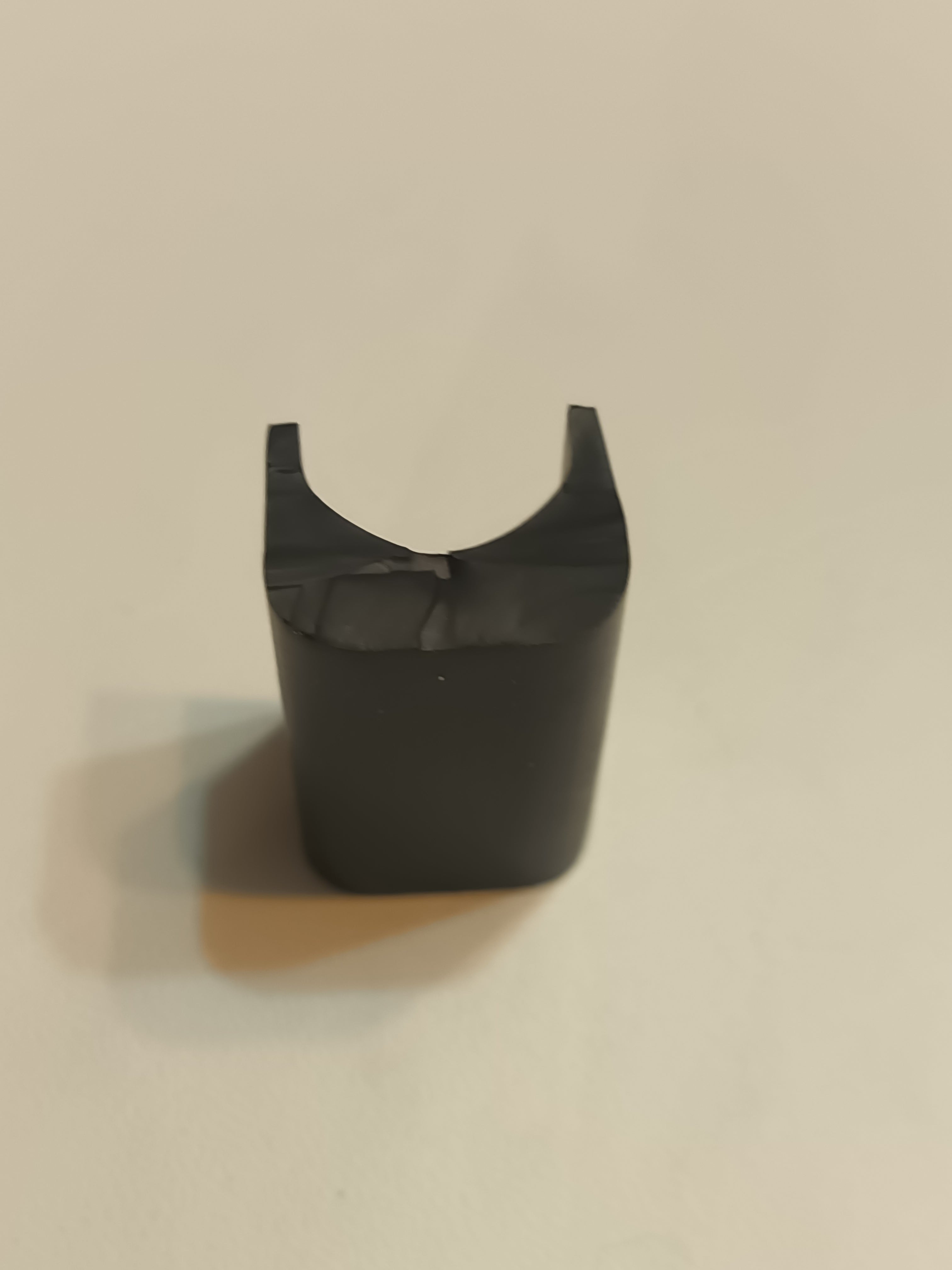 30336-002 Bumper, rubber