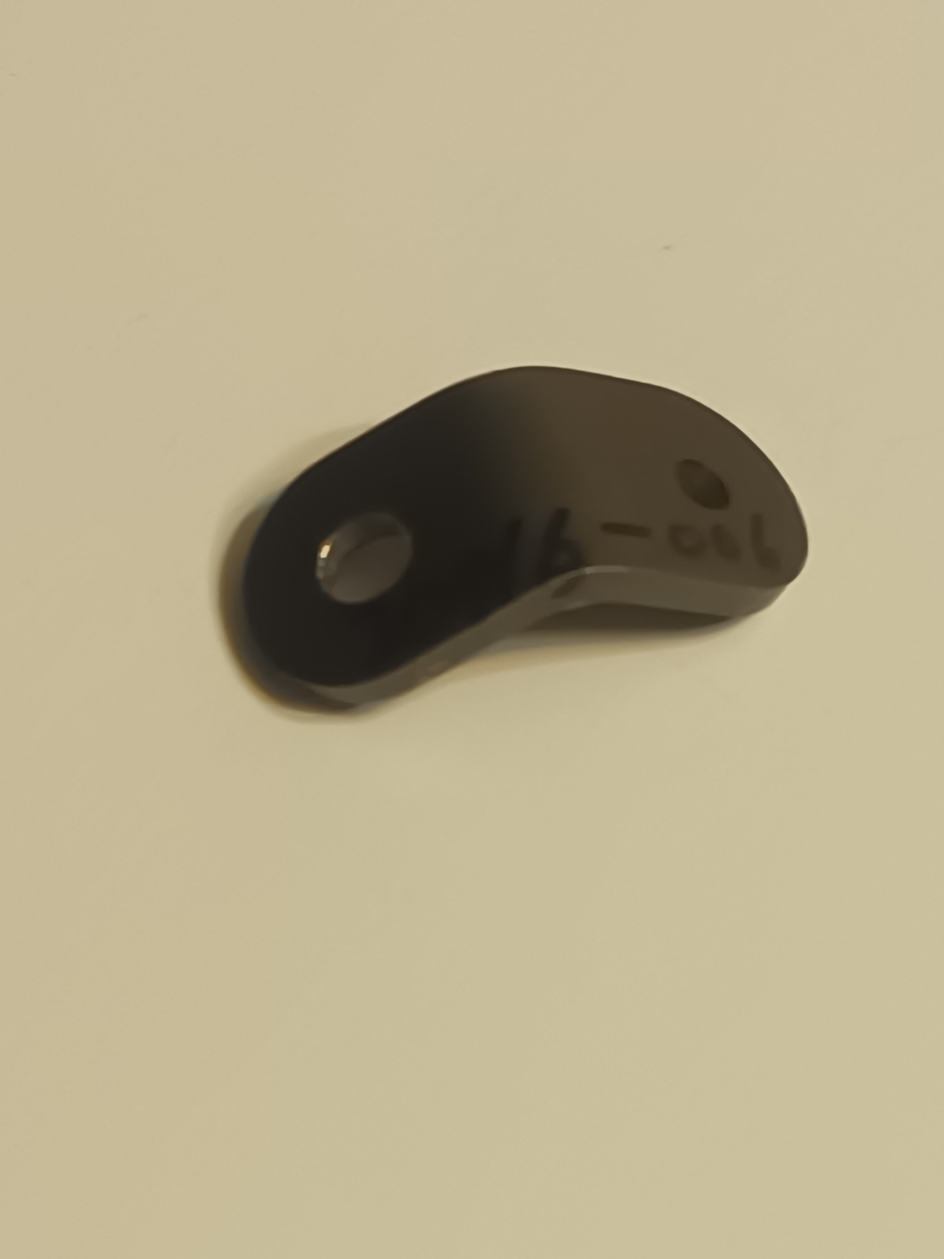 30916-006 Fitting, tail wire, upper rear vertical fin