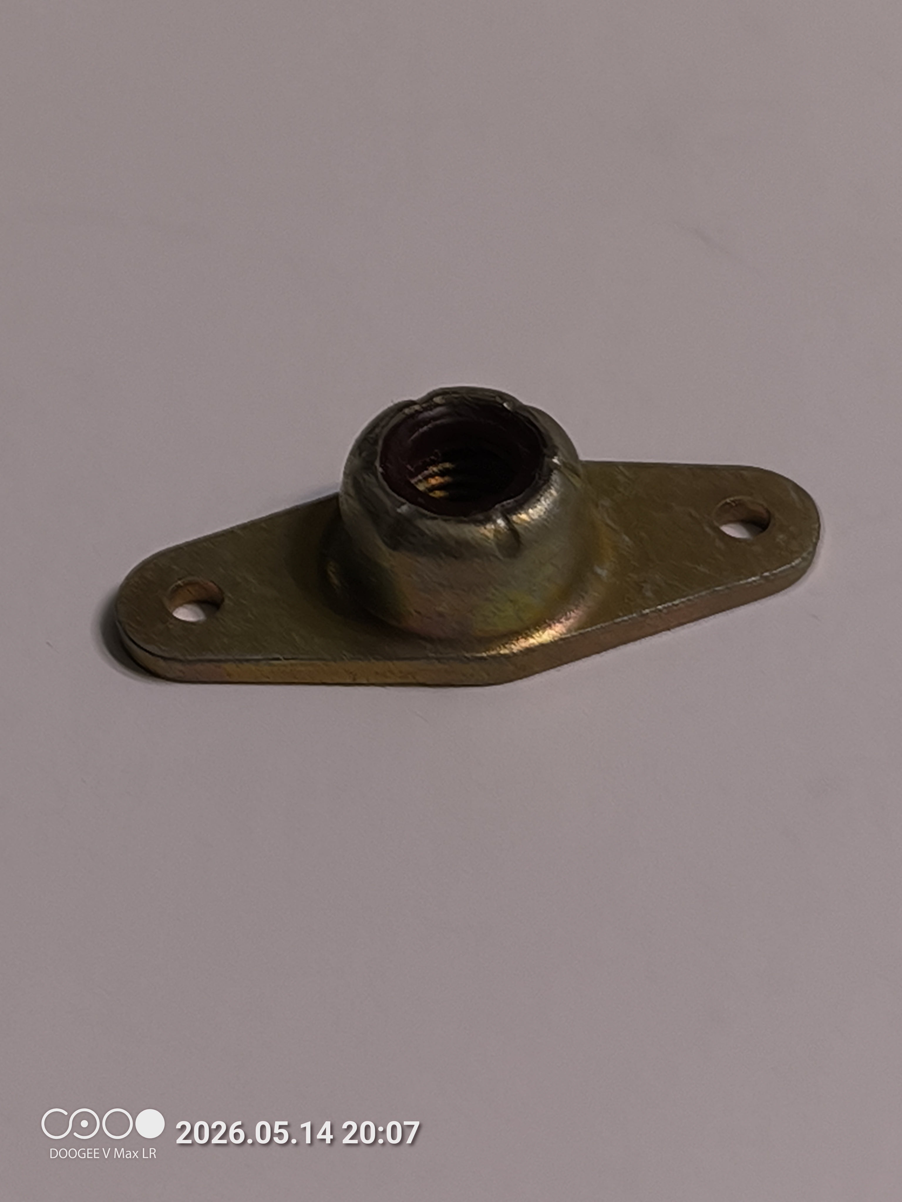 50151-038, Nutplate, self locking anchor